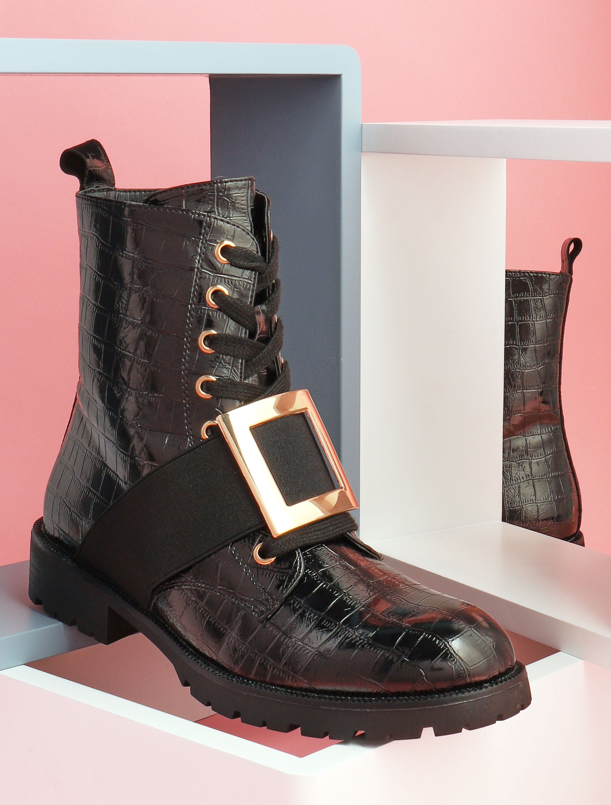 Boots croco à boucle carrée dorée - noir - 1