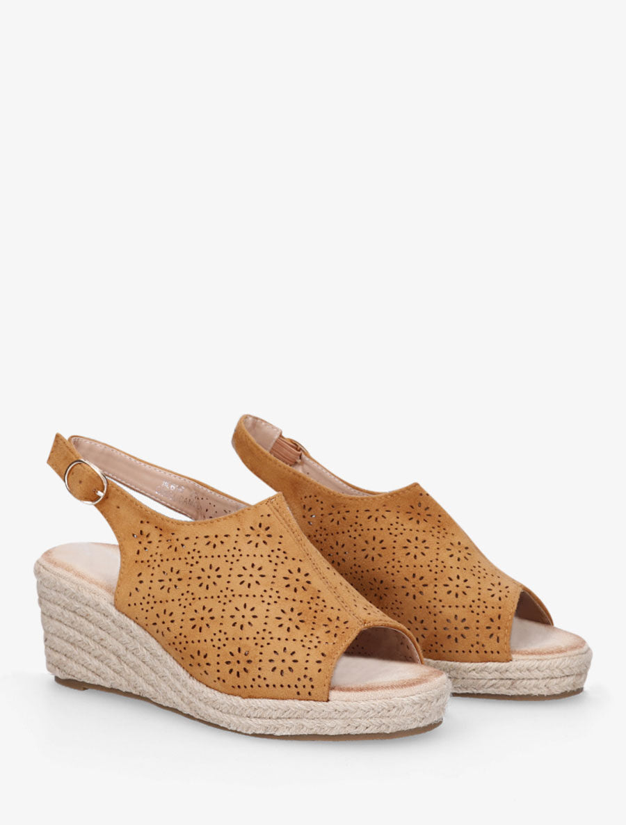Sandales compensées à motifs ajourés - Camel - 4