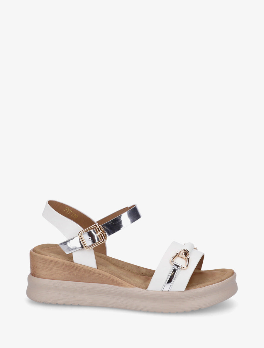 Sandales compensées à boucle décorative - Blanc - 1