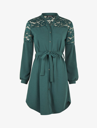 Robe boutonnée à col mao et épaules à dentelle - Vert sapin - 6