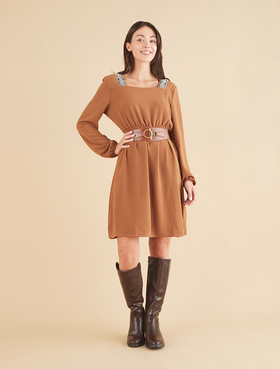 Robe fluide à col carré stylisé - Camel - 4