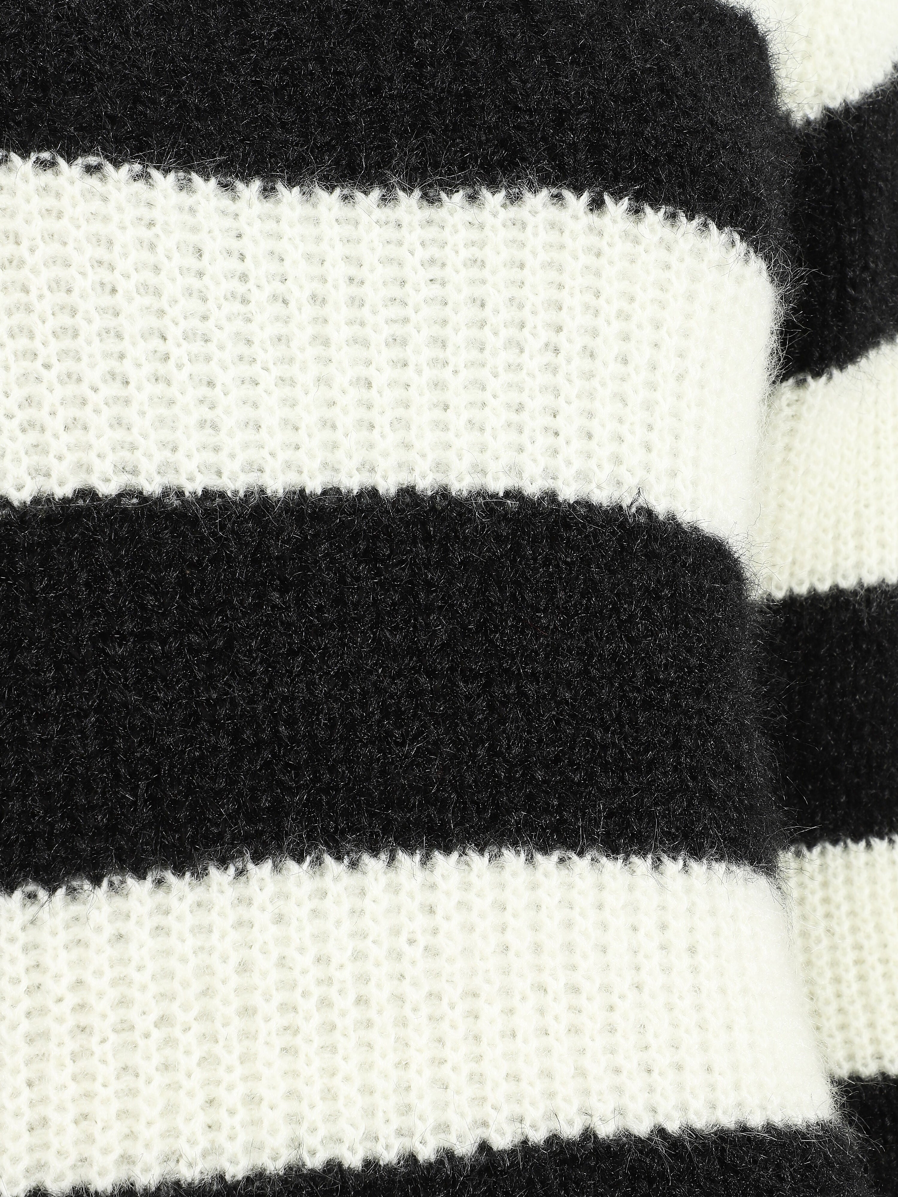 Pull duveteux à rayures et col V - Noir - 3