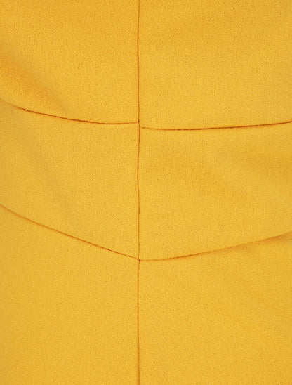 Robe courte coupe patineuse à buste fendu - Jaune - 3