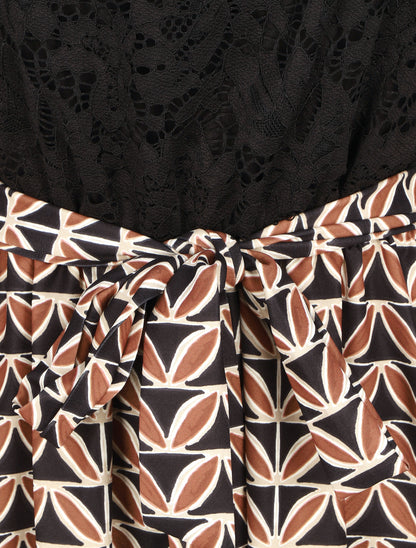 Robe évasée dentelle et imprimé graphique - Noir - 3