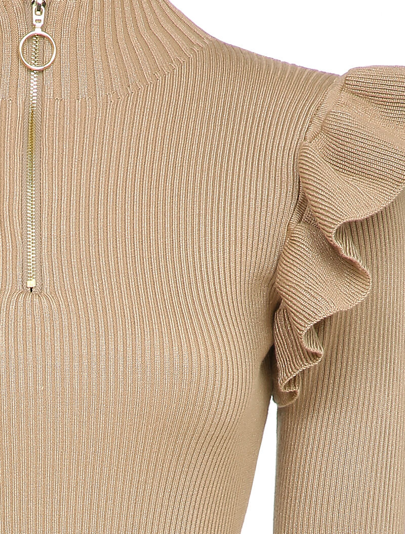 Robe pull à col zippé et épaules volantées - Camel - 3