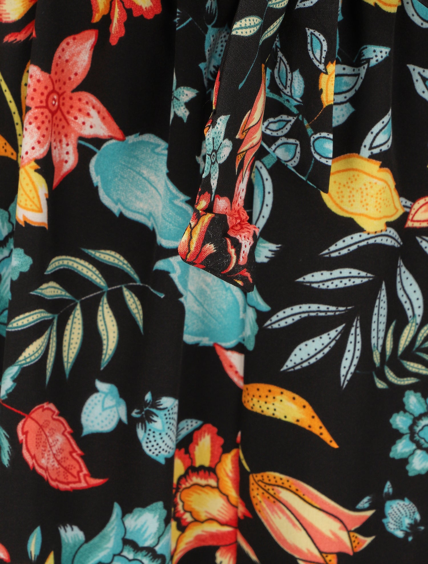 Short à taille froncée imprimé fleurs baroques - Noir - 3