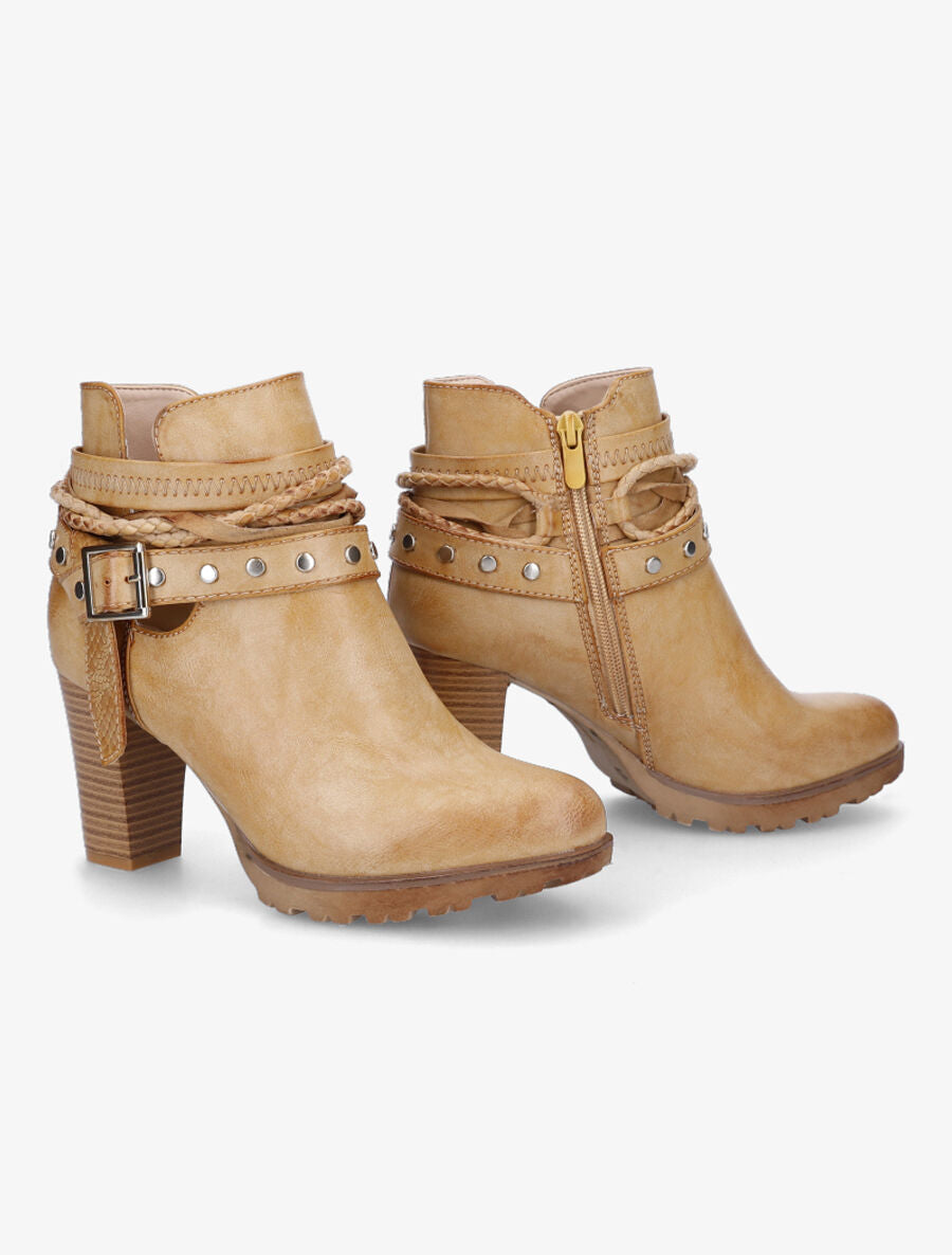 Bottines à talons et lanières cloutées - Moutarde - 4