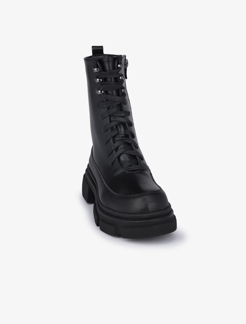 Boots lacées à semelles texturées crantées - Noir - 3